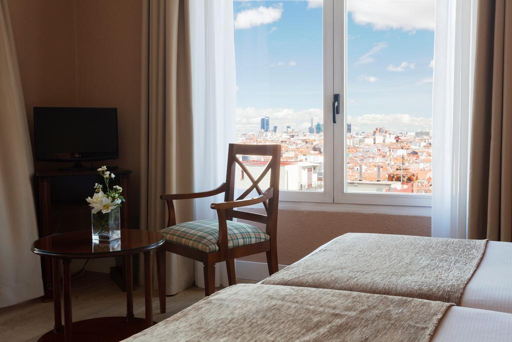 Room Mate Macarena, Madrid Gran Via Exterior photo